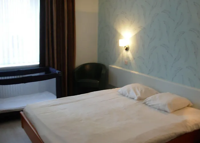 מלון Ter Streep 3*